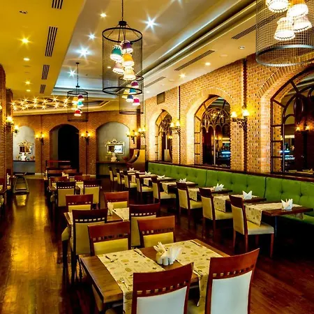 אתר נופש Grand Yazici Club Palace 4*