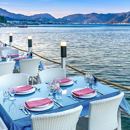 אתר נופש Grand Yazici Club Palace מרמריס