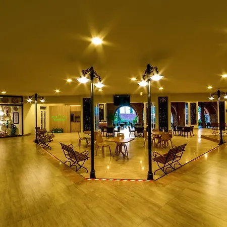 אתר נופש Grand Yazici Club Palace מרמריס