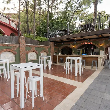 Grand Yazici Club Palace אתר נופש 4*